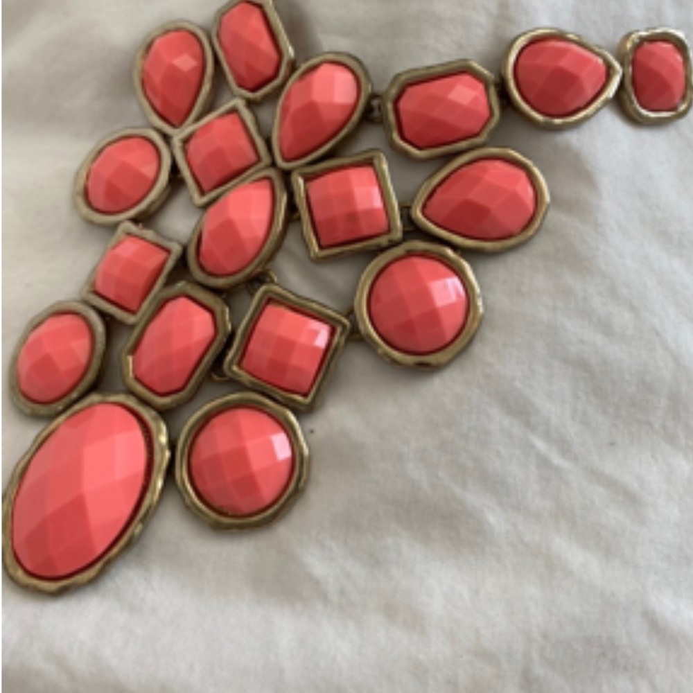 Statement necklace - Picture 1 of 6